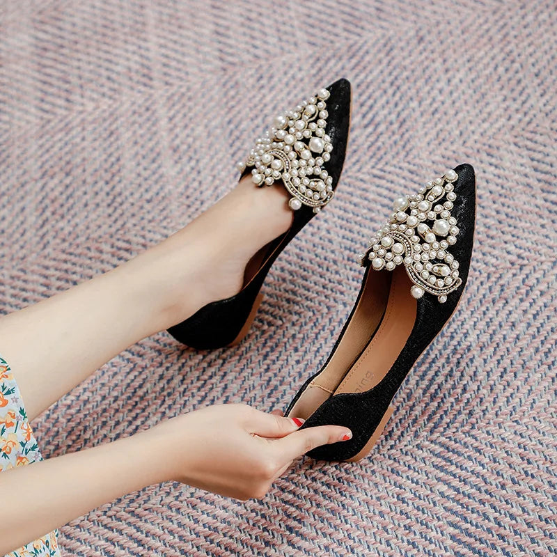 Designer Beads Wedding Shoes Women 2022 Lace Embroider Flats Woman Ballerina Pointed Toe Pearl Loafers Sneakers Plus Size 35-43