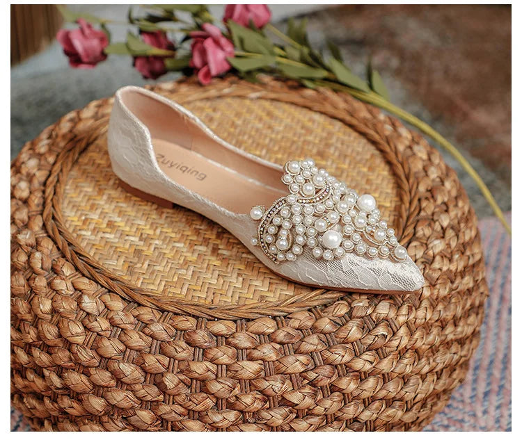 Designer Beads Wedding Shoes Women 2022 Lace Embroider Flats Woman Ballerina Pointed Toe Pearl Loafers Sneakers Plus Size 35-43