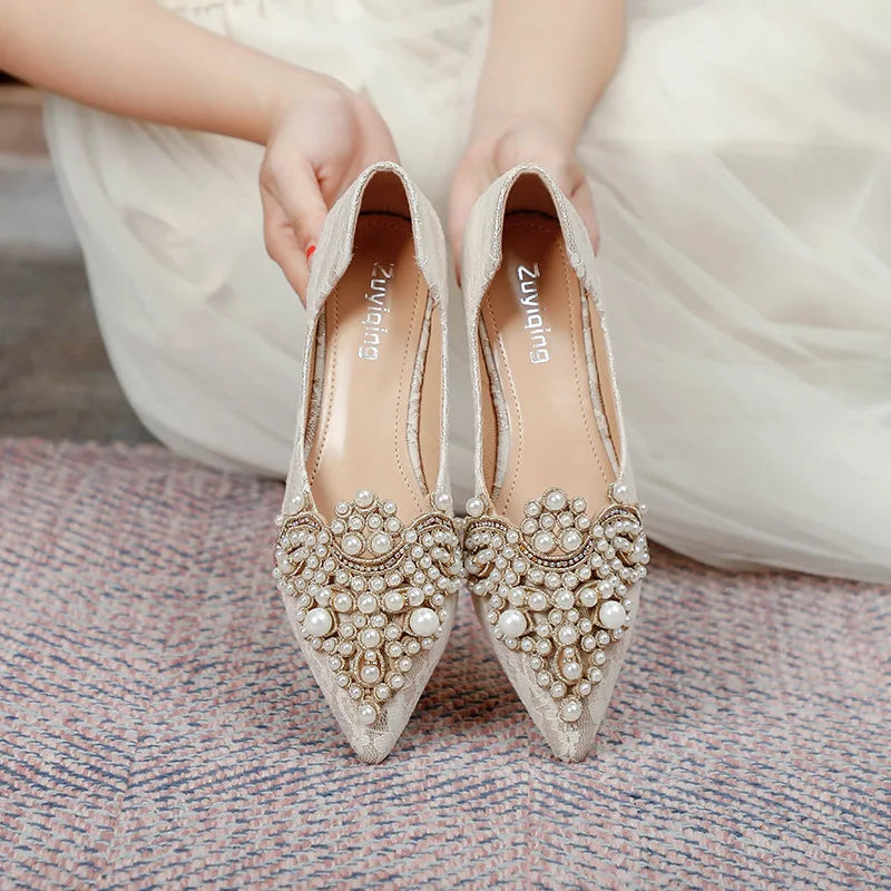 Designer Beads Wedding Shoes Women 2022 Lace Embroider Flats Woman Ballerina Pointed Toe Pearl Loafers Sneakers Plus Size 35-43