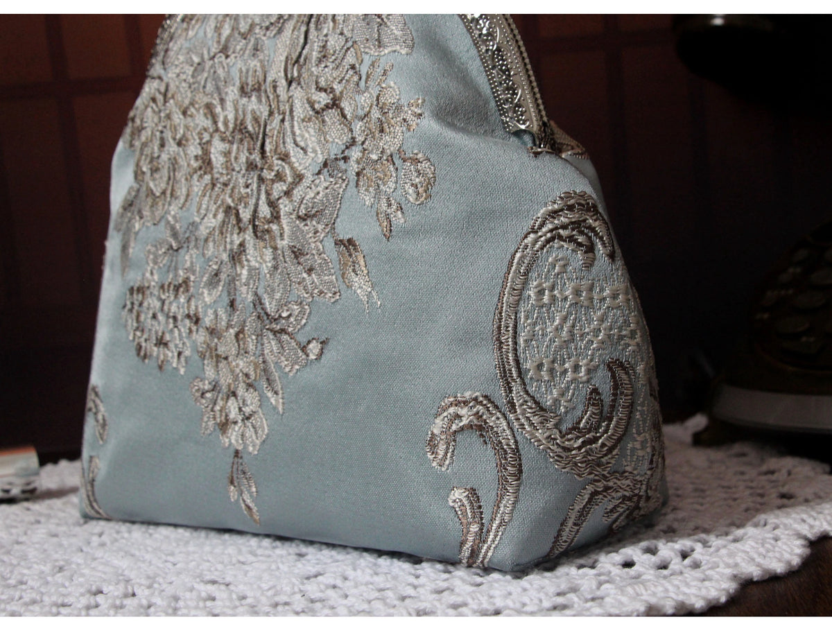 Vintage Metal Shell Bag Palace Bags Fringe Tassel Fashion Women Mother Chic Lady Gift Bags Women's Handbags Purses 120CM Chain
