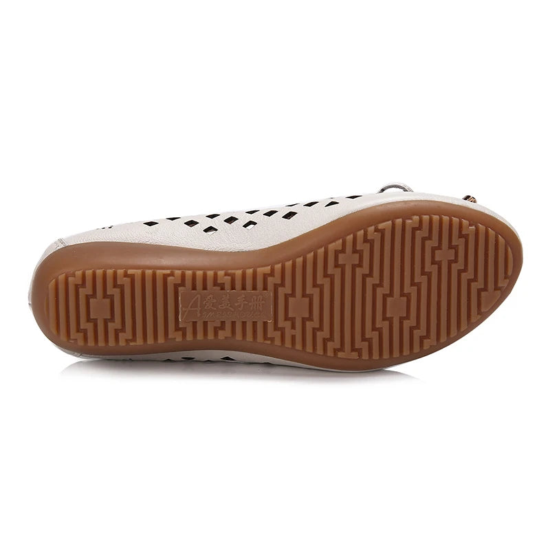 Summer Slip-on Shoes Flat Hollow Comfortable Woman Shoes Genuine Leather Soft Bottom White Breathable Mule Women's Moccasins 41