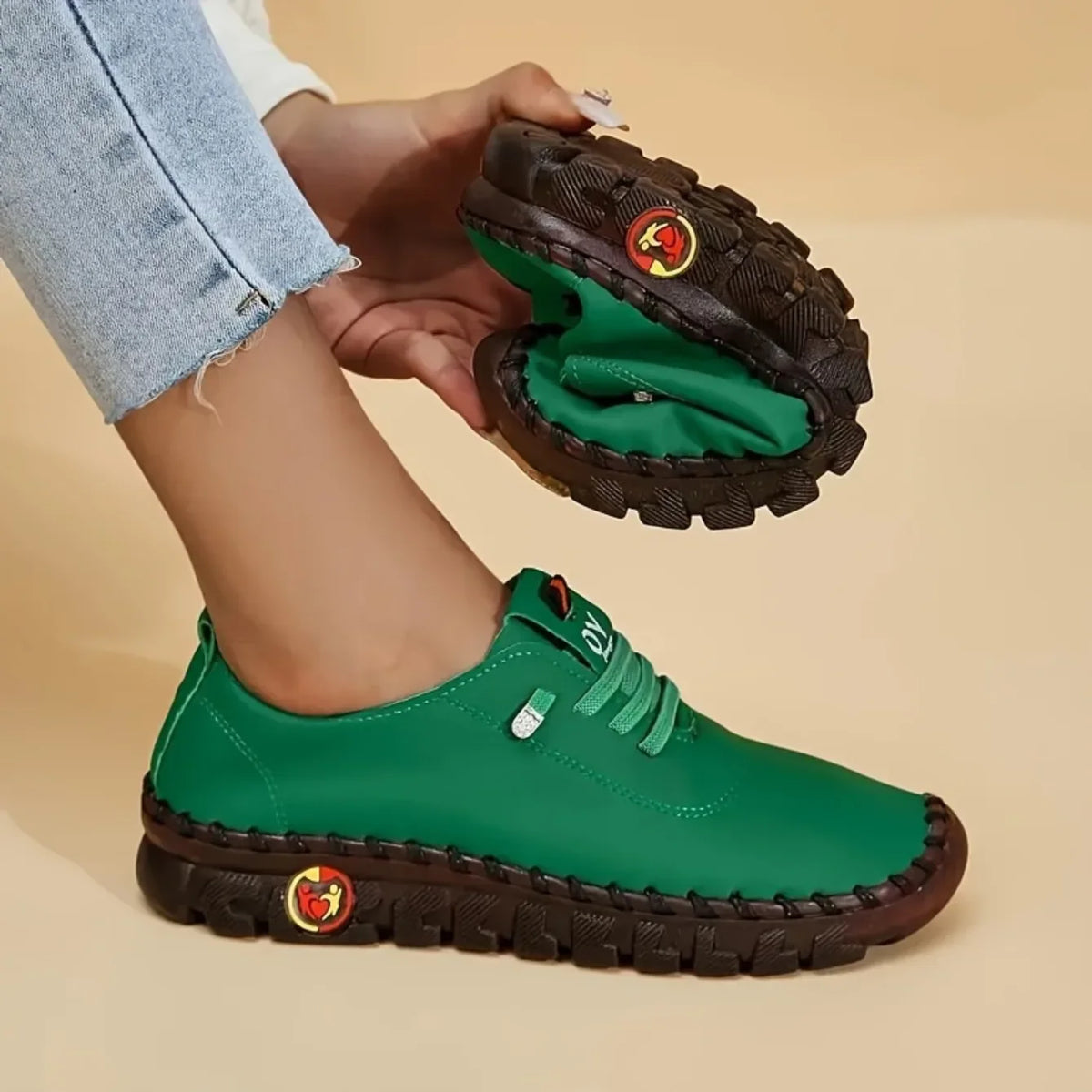 Sneakers Women Shoes Flat Loafers Leather Mom Shoes for Women Comfortable Slip on Soft Casual Platform Shoes Zapatos De Mujer