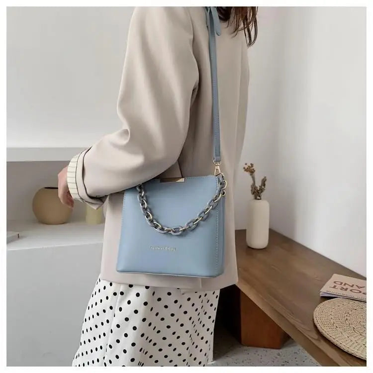 Hot Sale Flap Sling Shoulder Bags for Women Solid Color Crossbody Messenger Bag Purse Female Leather Handbag Pocket Shoulder Bag
