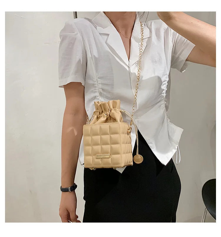 Texture Simple Checker Drawstring Crossbody Bag