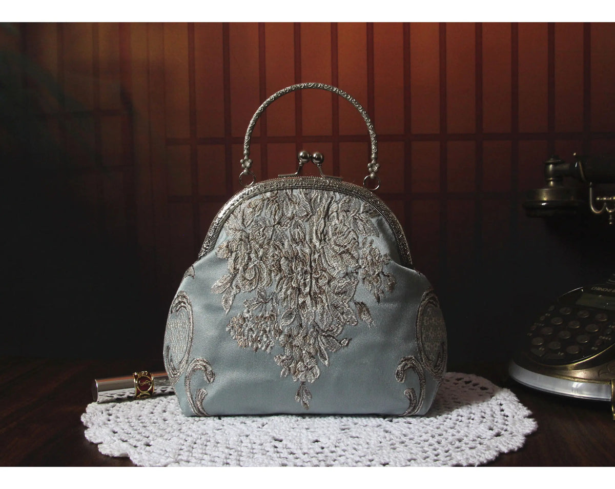 Vintage Metal Shell Bag Palace Bags Fringe Tassel Fashion Women Mother Chic Lady Gift Bags Women's Handbags Purses 120CM Chain