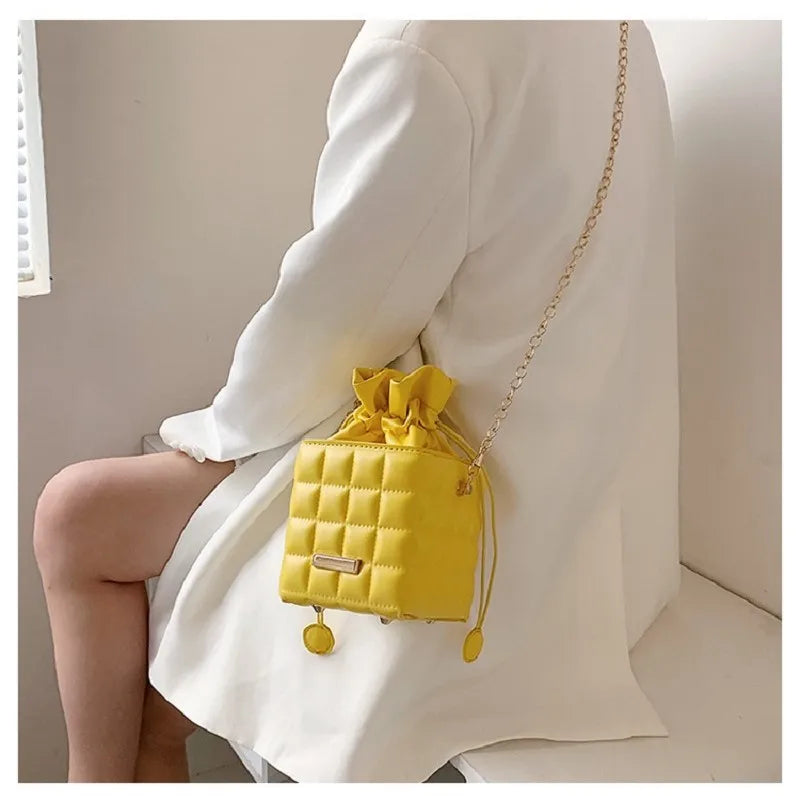 Texture Simple Checker Drawstring Crossbody Bag