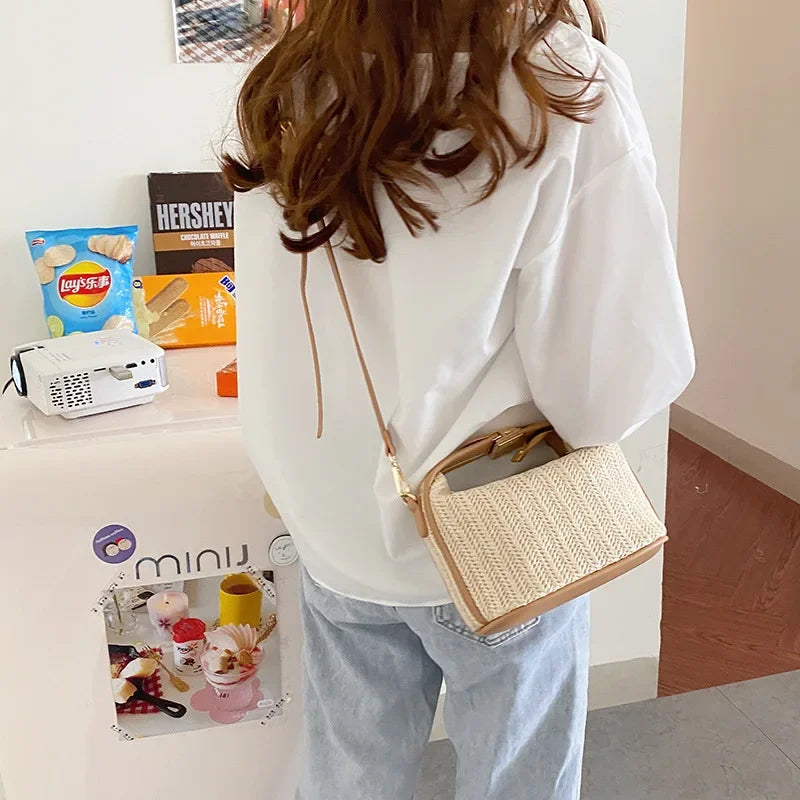 2024 New Handmade Straw Crossbody Bags Women's Vintage Bohemian Small Knitting Summer Purse Handbag Vacational Bucket Beach Bags