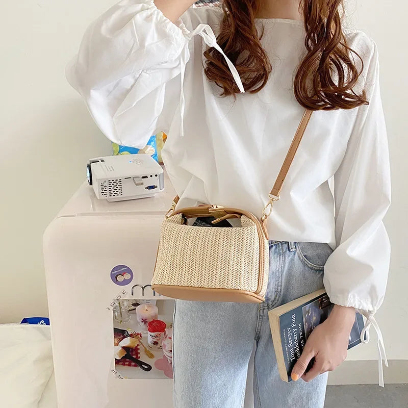 2024 New Handmade Straw Crossbody Bags Women's Vintage Bohemian Small Knitting Summer Purse Handbag Vacational Bucket Beach Bags