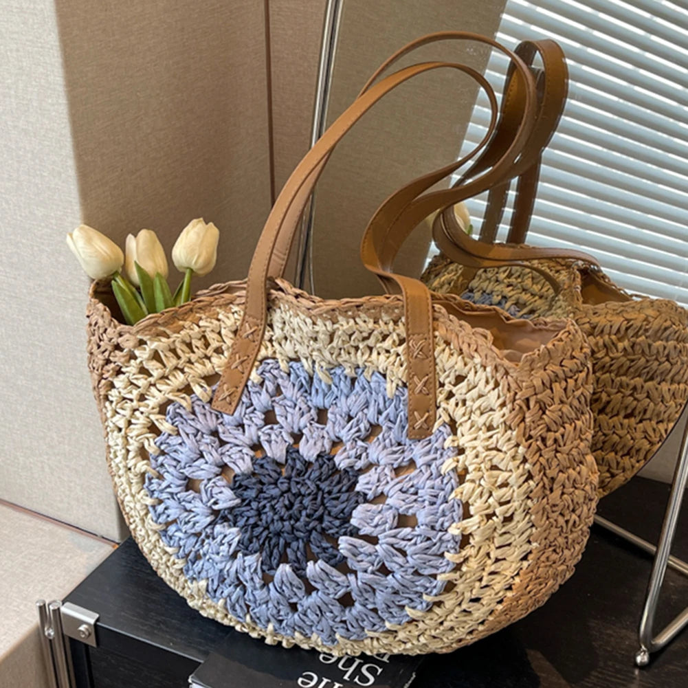 Round Casual Tote Bag with Zipper Closure Vacation Bag Trendy Large Woven Beach Bag Holiday Travel Handbag for Women and Girls