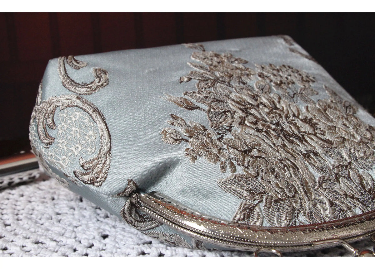 Vintage Metal Shell Bag Palace Bags Fringe Tassel Fashion Women Mother Chic Lady Gift Bags Women's Handbags Purses 120CM Chain