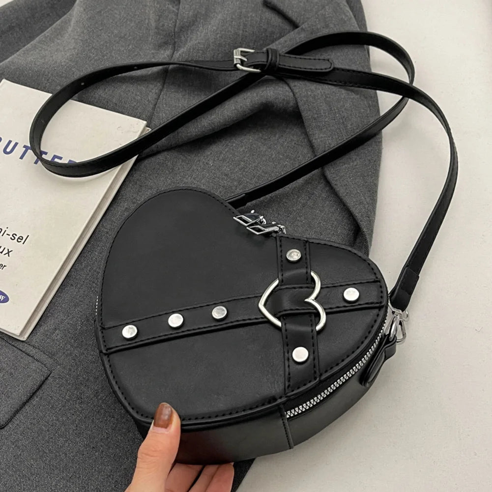 Vintage Y2K Small Chain Rivet Shoulder Bag Heart Shaped Purse Handbag Red PU Leather Gothic Tote Bag Fashion Women Crossbody Bag