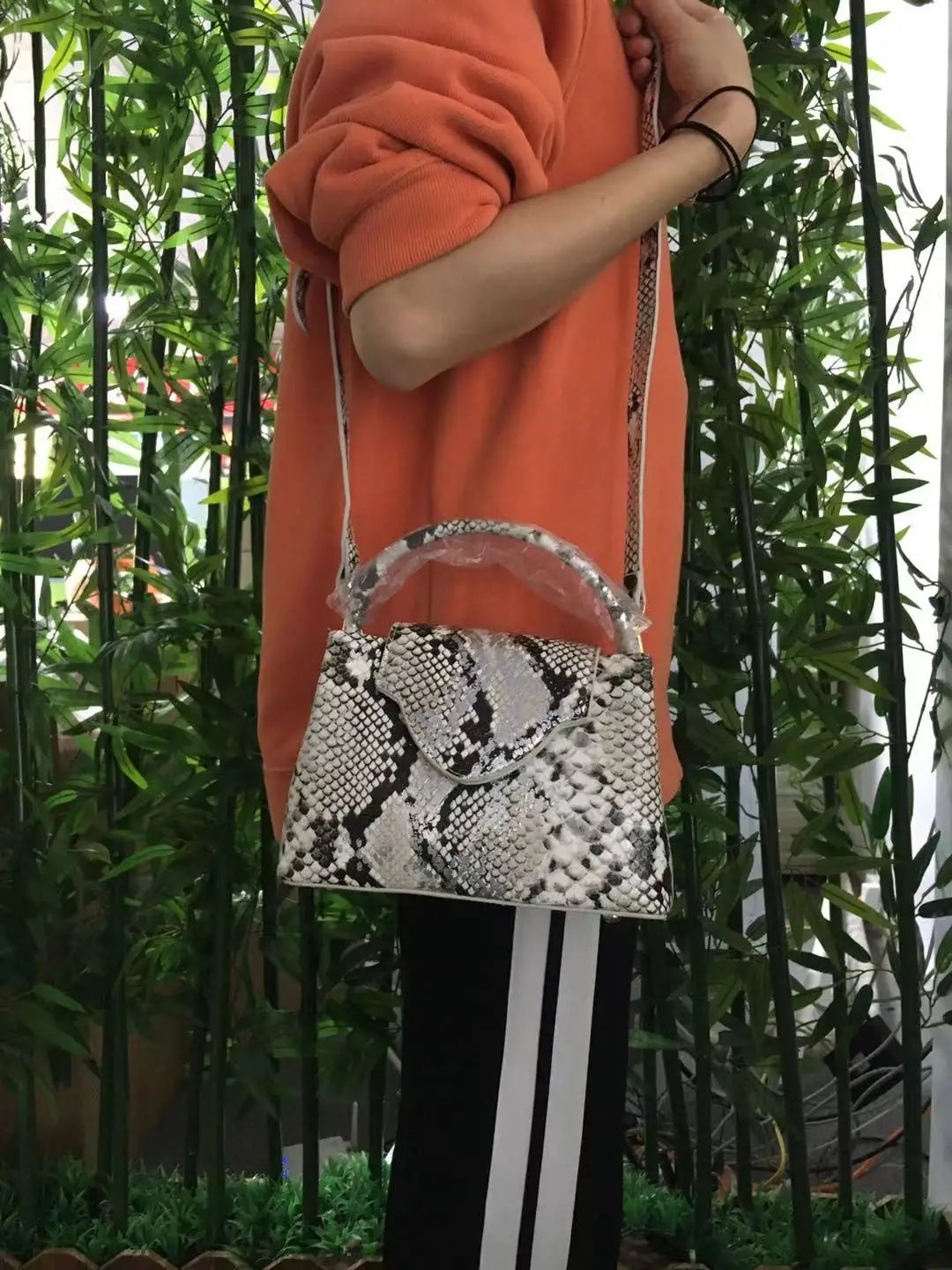 2023 Fashion New Snake Handbag Luxury Brand Design Women Loved Shoulder Tote Bag Ostrich Leather Pouch