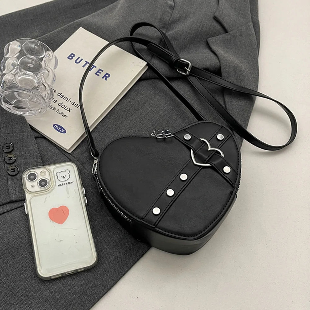 Vintage Y2K Small Chain Rivet Shoulder Bag Heart Shaped Purse Handbag Red PU Leather Gothic Tote Bag Fashion Women Crossbody Bag