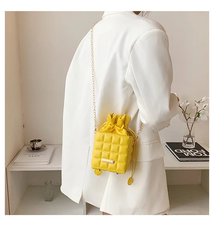 Texture Simple Checker Drawstring Crossbody Bag