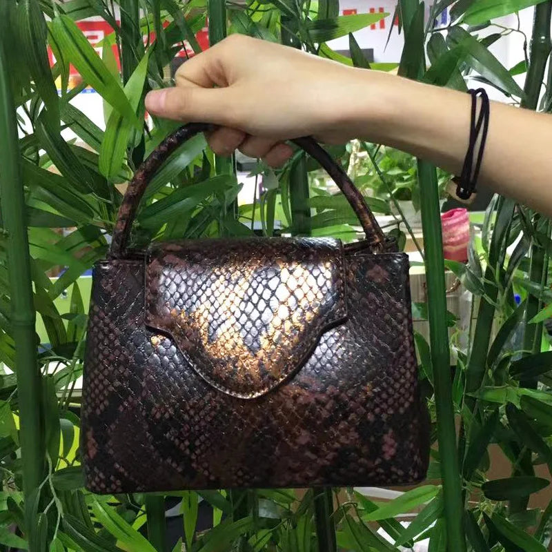 2023 Fashion New Snake Handbag Luxury Brand Design Women Loved Shoulder Tote Bag Ostrich Leather Pouch