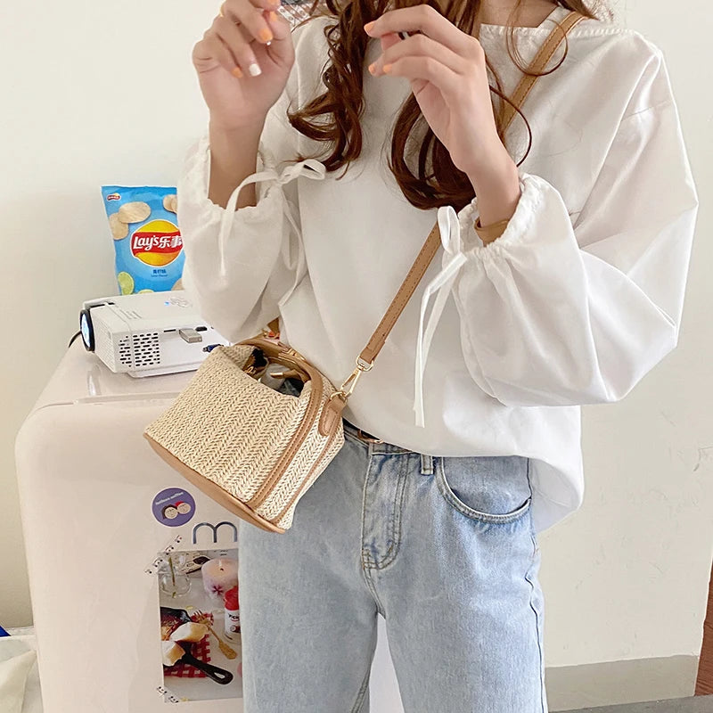 Straw Woven Beach Vacation Style Simple and Lightweight