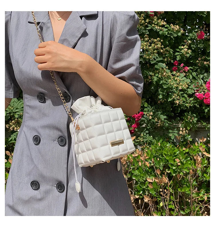 Texture Simple Checker Drawstring Crossbody Bag