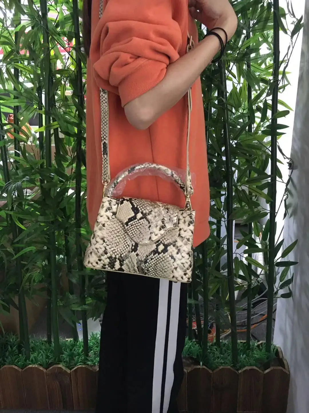 2023 Fashion New Snake Handbag Luxury Brand Design Women Loved Shoulder Tote Bag Ostrich Leather Pouch
