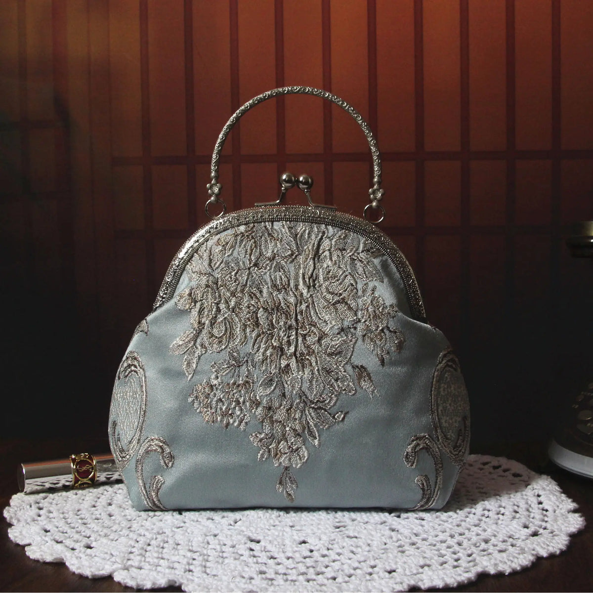 Vintage Metal Shell Bag Palace Bags Fringe Tassel Fashion Women Mother Chic Lady Gift Bags Women's Handbags Purses 120CM Chain