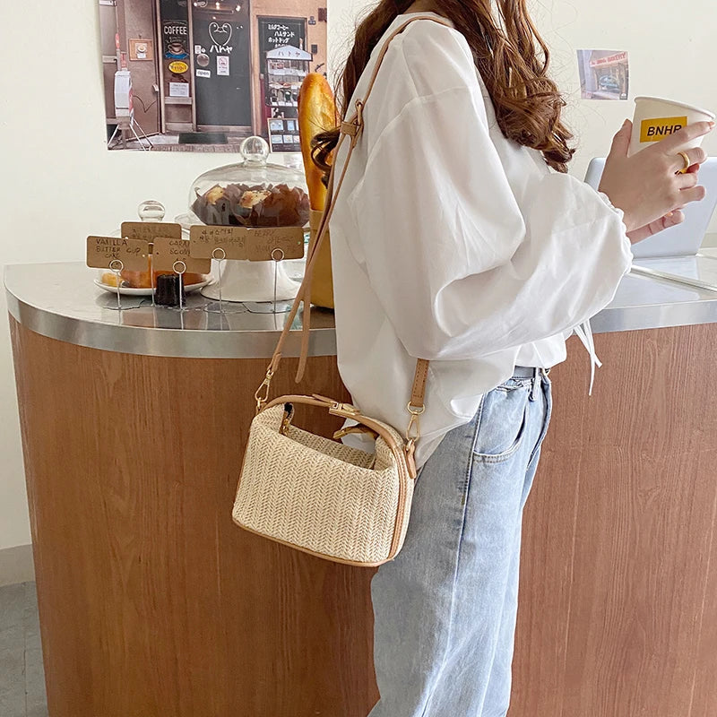 Straw Woven Beach Vacation Style Simple and Lightweight