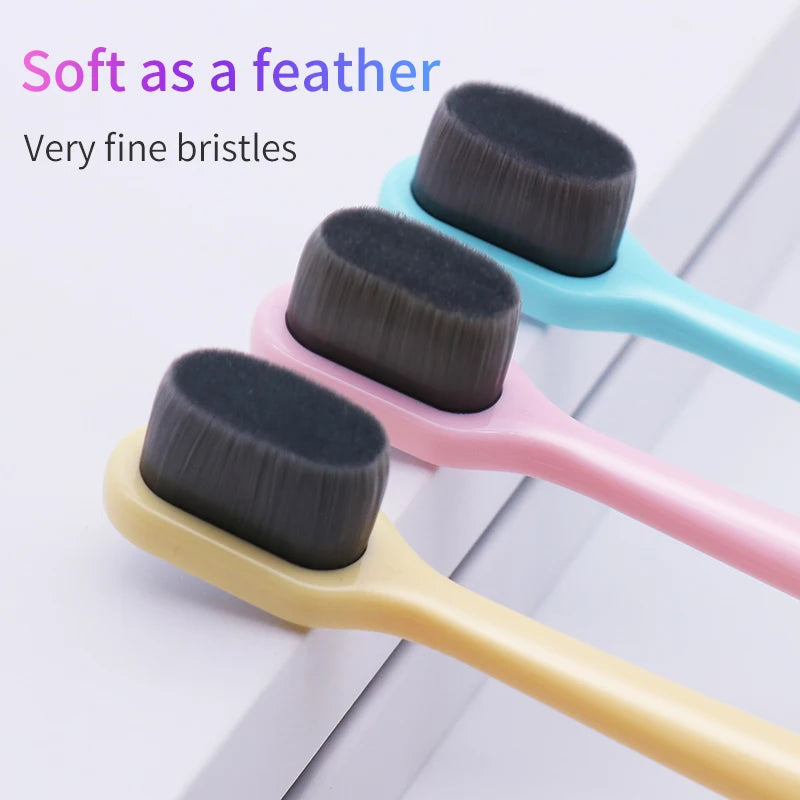 Very fine toothbrush bristles Suitable for people with sensitive gums.4 pieces Small brush head.adult soft toothbrush Good to us